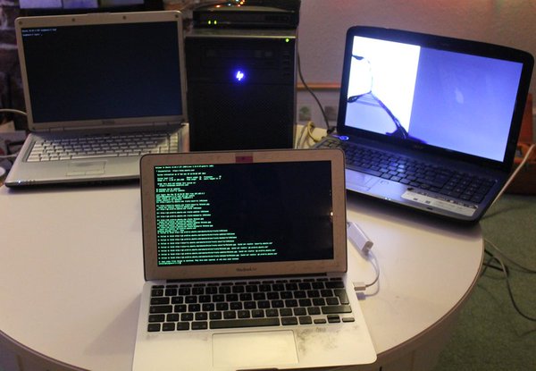 Beowulf cluster consisting of three laptops and server